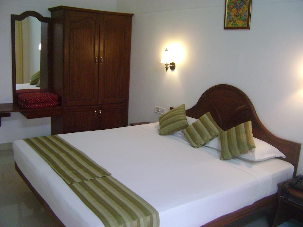 Chakra Ayurvedic Resort Kovalam Quarto foto